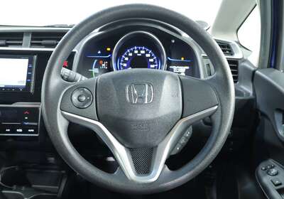 2014 HONDA FIT 1.5L HYBRID 5 SEATER