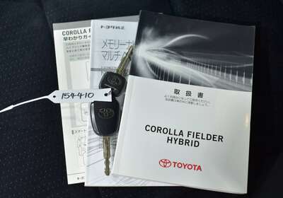 2013 TOYOTA COROLLA FIELDER 1.5L HYBRID 5 SEATER