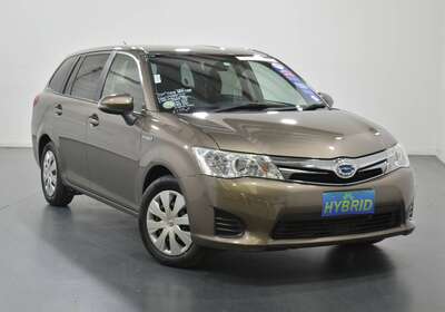 2013 TOYOTA COROLLA FIELDER 1.5L HYBRID 5 SEATER