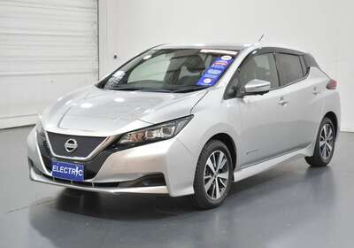 2019 NISSAN LEAF 100% ELECTRIC 5 SEATER