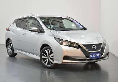 2019 NISSAN LEAF 100% ELECTRIC 5 SEATER