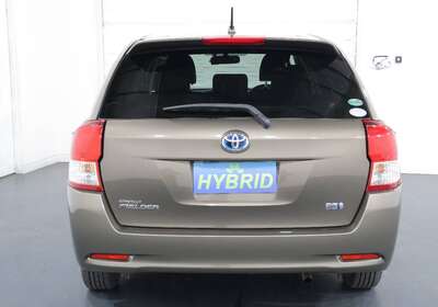 2014 TOYOTA COROLLA FIELDER 1.5L HYBRID 5 SEATER