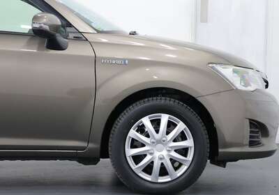 2014 TOYOTA COROLLA FIELDER 1.5L HYBRID 5 SEATER