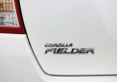 2013 TOYOTA COROLLA FIELDER 1.5L HYBRID 5 SEATER