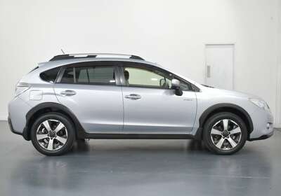 2014 SUBARU XV HYBRID 5 SEATER