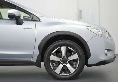 2014 SUBARU XV HYBRID 5 SEATER