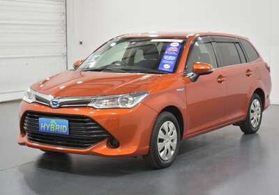 2015 TOYOTA COROLLA FIELDER 1.5L HYBRID 5 SEATER