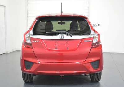 2016 HONDA FIT 1.5L HYBRID 5 SEATER