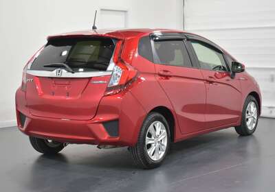 2016 HONDA FIT 1.5L HYBRID 5 SEATER