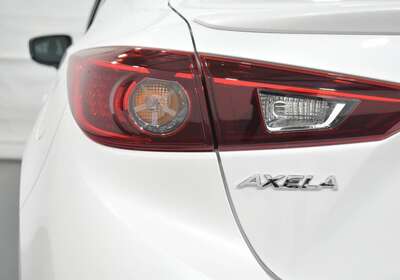 2019 MAZDA AXELA AXELA BYEFP HYBRID