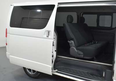 2014 TOYOTA HIACE 3.0L DIESEL 2WD 