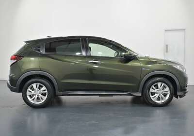 2015 HONDA VEZEL 1.5L HYBRID 5 SEATER