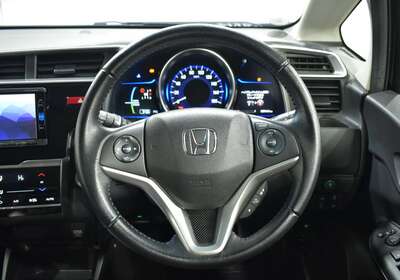 2016 HONDA FIT 1.5L HYBRID 5 SEATER