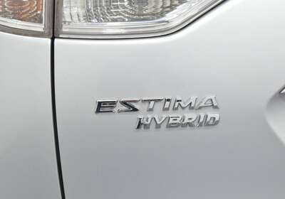 2012 TOYOTA ESTIMA HYBRID 7 SEATER