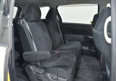 2012 TOYOTA ESTIMA HYBRID 7 SEATER