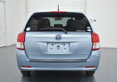 2014 TOYOTA COROLLA FIELDER 1.5L HYBRID 5 SEATER