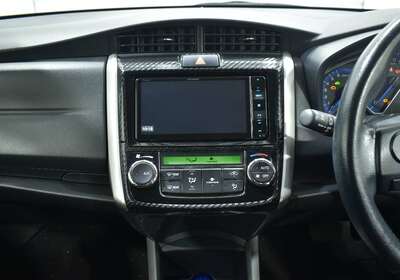 2014 TOYOTA COROLLA FIELDER 1.5L HYBRID 5 SEATER