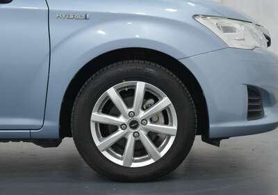 2014 TOYOTA COROLLA FIELDER 1.5L HYBRID 5 SEATER