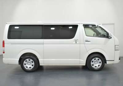 2014 TOYOTA HIACE 3.0L DIESEL 2WD 