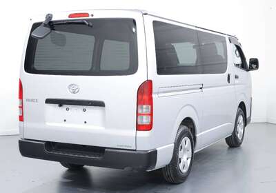 2016 TOYOTA HIACE 3.0L DIESEL 2WD 