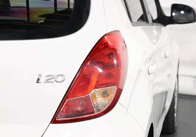 2014 HYUNDAI I20 ACTIVE