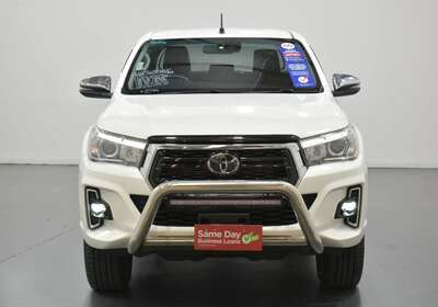 2019 TOYOTA HILUX SR5 (4X4)