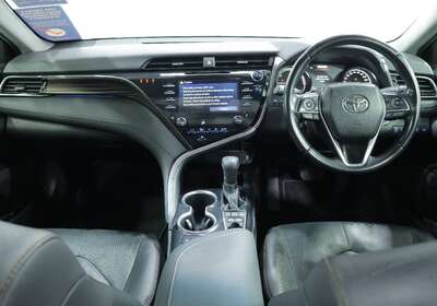 2019 TOYOTA CAMRY SL HYBRID