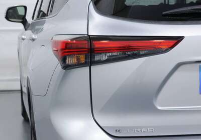 2022 TOYOTA KLUGER GXL HYBRID AWD