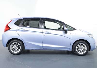 2016 HONDA FIT 1.5L HYBRID 5 SEATER