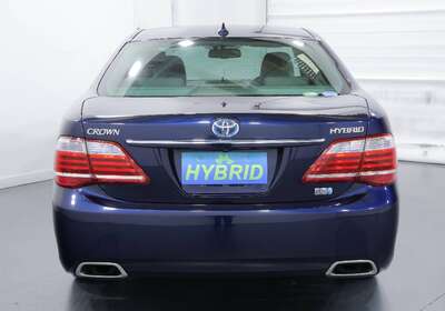 2012 TOYOTA CROWN 3.5L HYBRID 5 SEATER