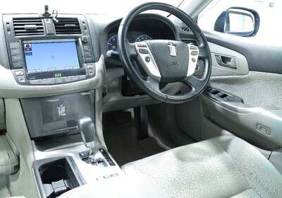 2012 TOYOTA CROWN 3.5L HYBRID 5 SEATER