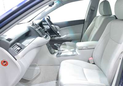 2012 TOYOTA CROWN 3.5L HYBRID 5 SEATER