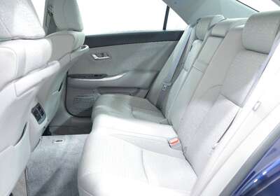 2012 TOYOTA CROWN 3.5L HYBRID 5 SEATER