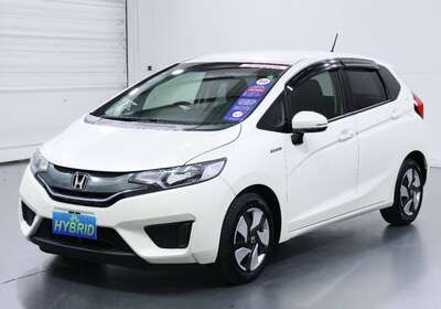 2015 HONDA FIT 1.5L HYBRID 5 SEATER