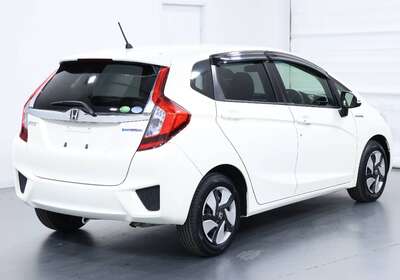 2015 HONDA FIT 1.5L HYBRID 5 SEATER