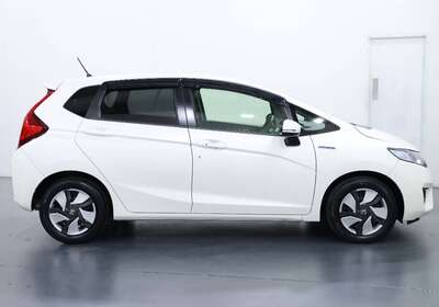 2015 HONDA FIT 1.5L HYBRID 5 SEATER