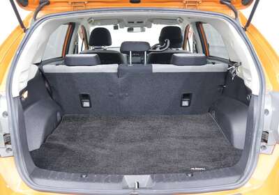 2014 SUBARU XV HYBRID 5 SEATER