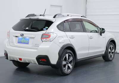 2014 SUBARU XV HYBRID 5 SEATER