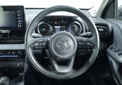 2023 TOYOTA YARIS CROSS GX 2WD