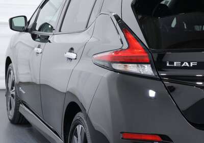 2019 NISSAN LEAF 100% ELECTRIC 5 SEATER