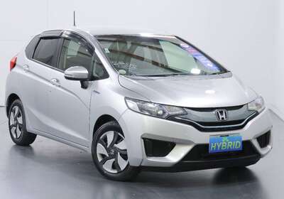 2014 HONDA FIT 1.5L HYBRID 5 SEATER