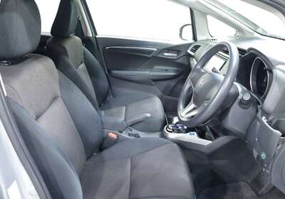 2014 HONDA FIT 1.5L HYBRID 5 SEATER