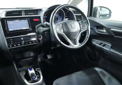 2014 HONDA FIT 1.5L HYBRID 5 SEATER