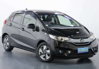 2014 HONDA FIT 1.5L HYBRID 5 SEATER