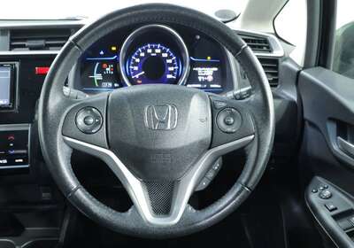 2014 HONDA FIT 1.5L HYBRID 5 SEATER