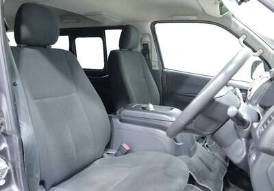 2014 TOYOTA HIACE 3.0L DIESEL 2WD 