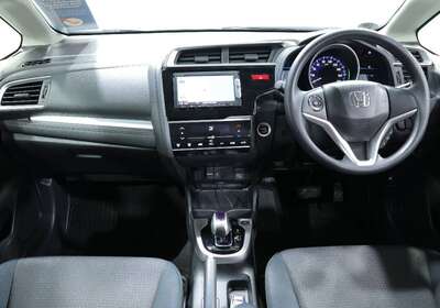 2015 HONDA FIT 1.5L HYBRID 5 SEATER