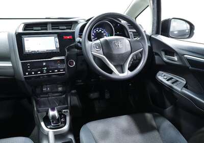 2015 HONDA FIT 1.5L HYBRID 5 SEATER