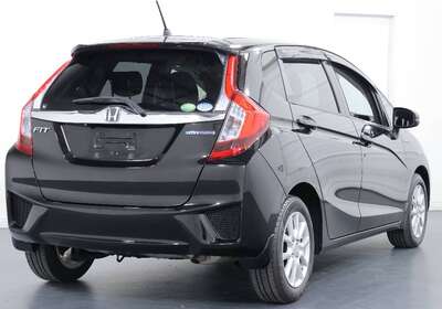 2015 HONDA FIT 1.5L HYBRID 5 SEATER