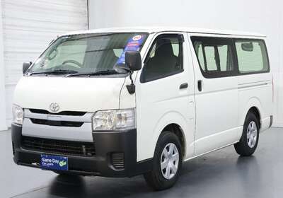 2018 TOYOTA HIACE 3.0L DIESEL 2WD 5 SEATER